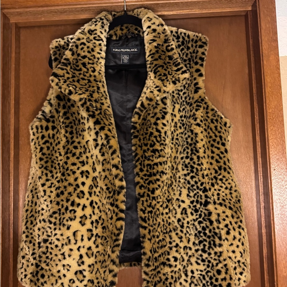 Kristen Blake Leopard Print Faux Fur Vest